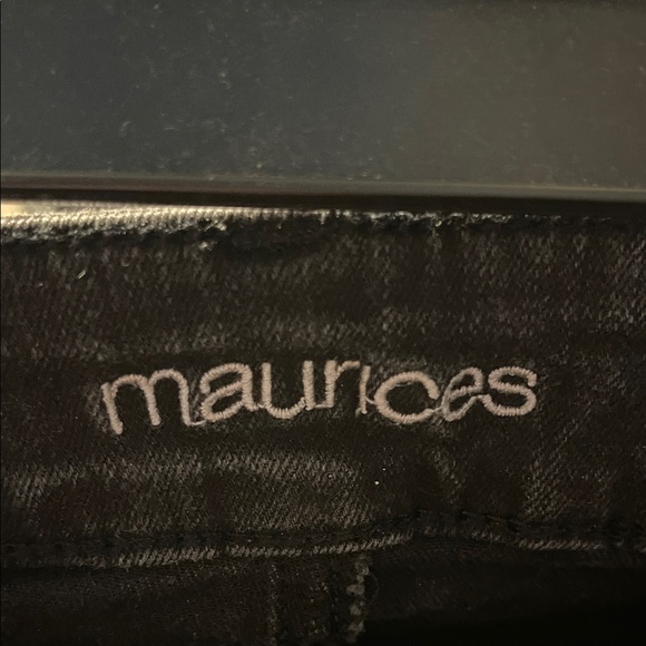 Maurices Women's Dark Black Skinny Jeans - Picture 2 of 3